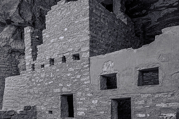 Manitou Cliff Dwellings 4587 BW